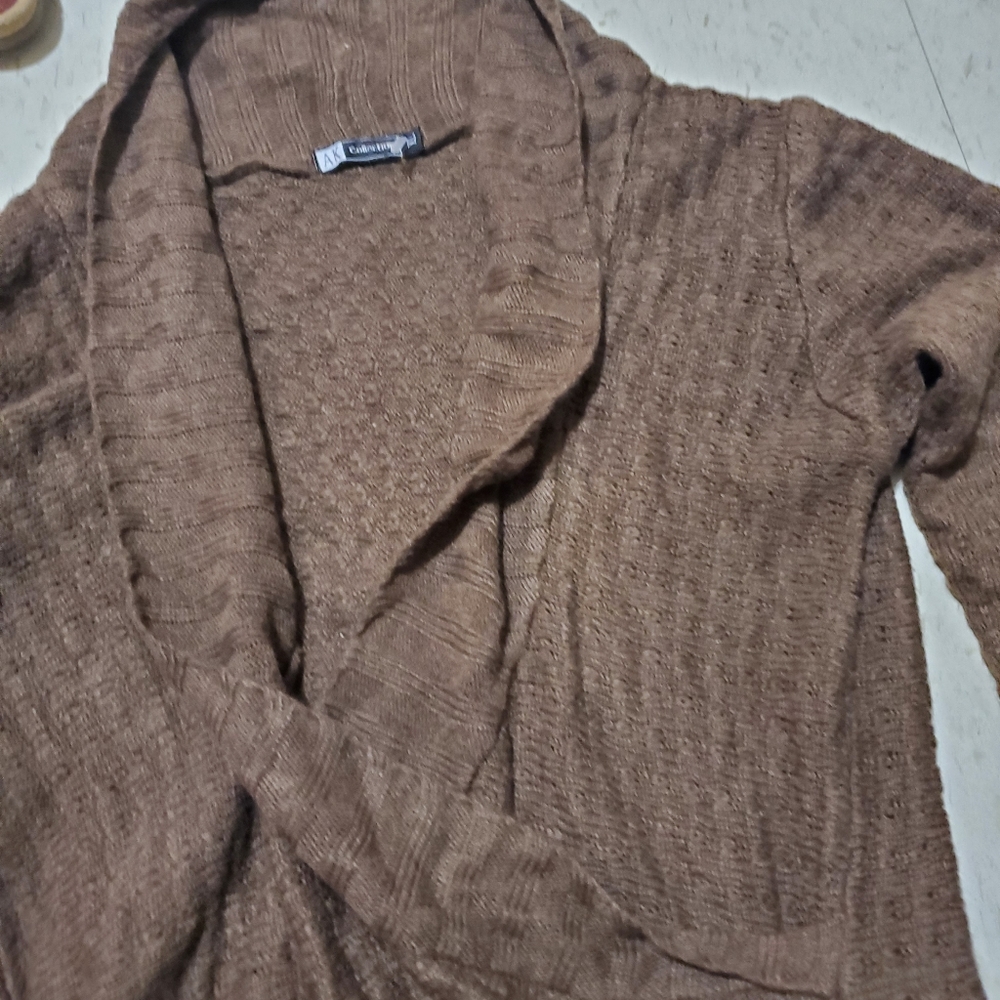 AK Collection Sweater - Picture 5 of 6